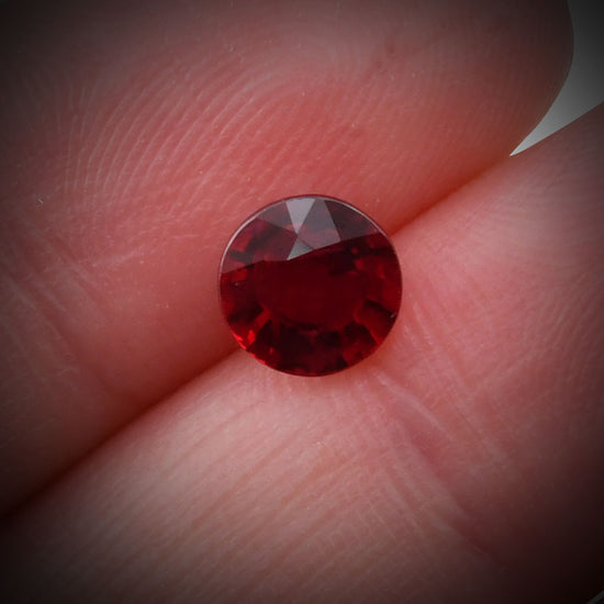 1.52 Carat Red MOZAMBIQUE Round Ruby