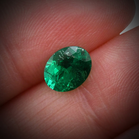 1.41 Carat Green COLOMBIAN Oval Muzo Emerald CD