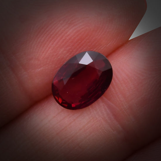 2.01 Carat Red MOZAMBIQUE Oval Ruby CD