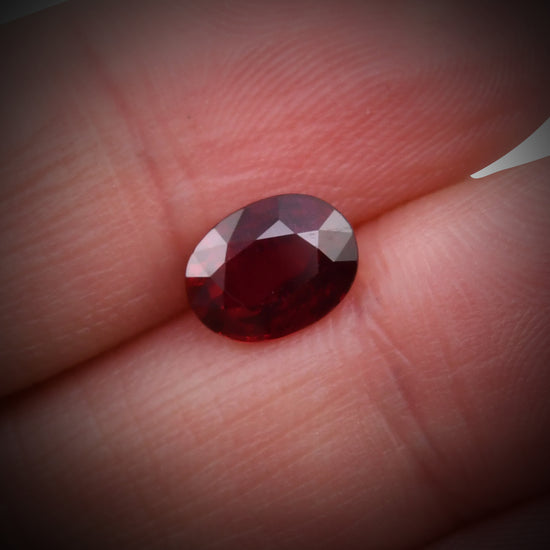 2.01 Carat Red MOZAMBIQUE Oval Ruby CD