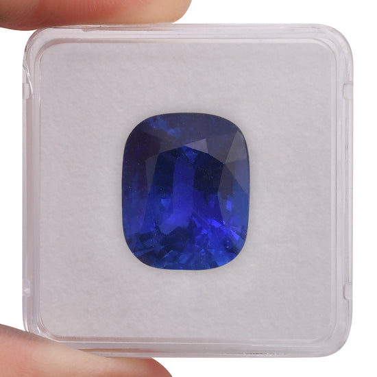 20.90 Carat Blue SRI LANKAN Cushion Sapphire GUBELIN