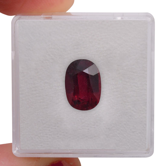 3.05 Carat Red MOZAMBIQUE Oval Ruby CD