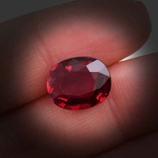 6,07 Karat roter MOZAMBIQUE Oval-Rubin GRS
