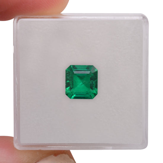 1.19 Carat Green COLOMBIAN Emerald Muzo Emerald CD