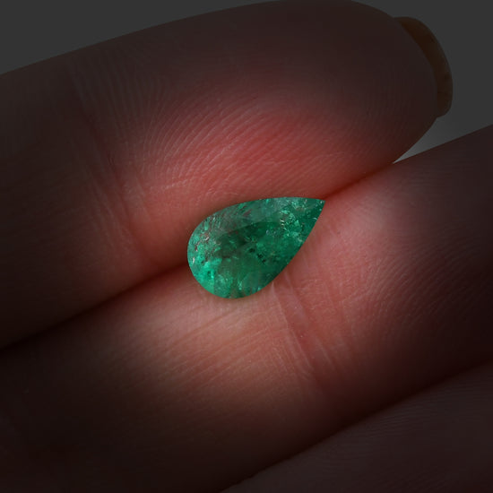 1.00 Carat Green COLOMBIAN Pear Muzo Emerald MUZO