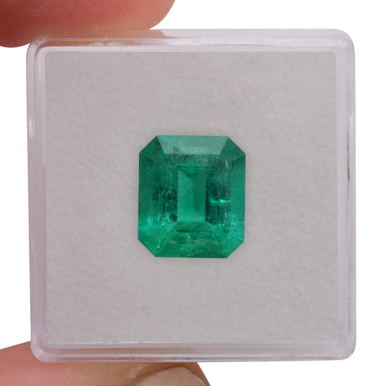 3.63 Carat Green COLOMBIAN Emerald Muzo Emerald CD