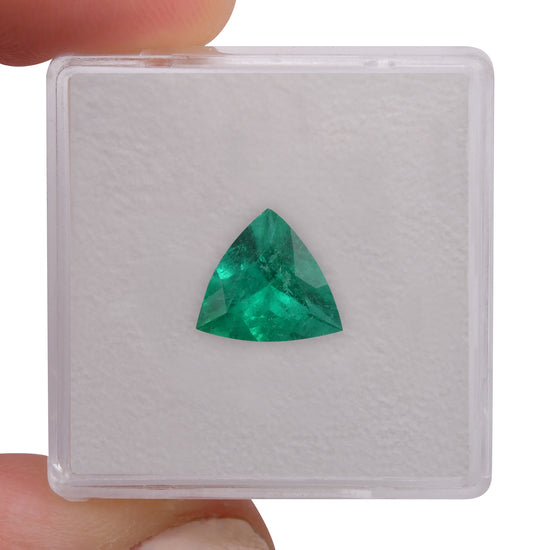1.58 Carat Green COLOMBIAN Trilliant Muzo Emerald CD