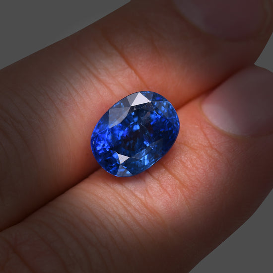 7.27 Carat Blue SRI LANKAN Oval Sapphire GRS