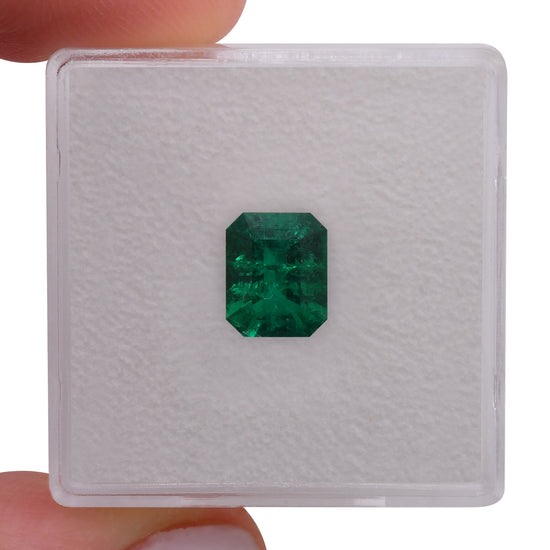 1.16 Carat Green COLOMBIAN Emerald Muzo Emerald CD