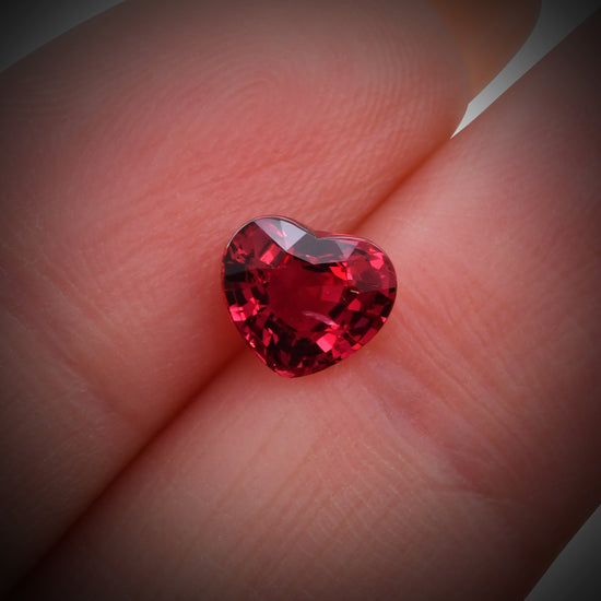 1,33 Karat roter MOZAMBIQUE Herzrubin CD