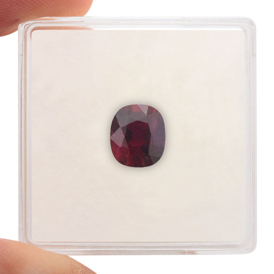 1,45 Karat Roter Kissen-Rubin GRS