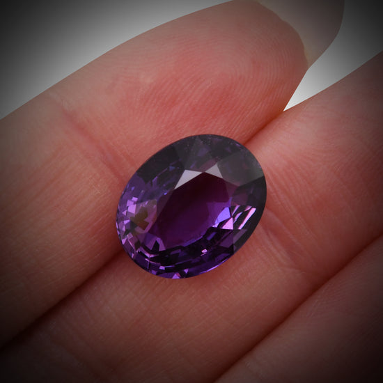 10.15 Carat Purple MADAGASCAR Oval Sapphire CD