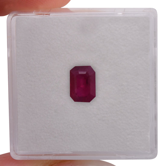 1,03 Karat roter BURMESISCHER Smaragd-Rubin