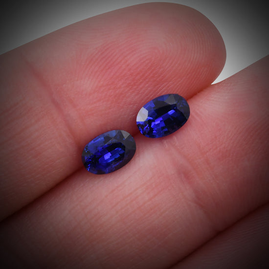 Zaffiro ovale blu dello SRI LANKA da 1,52 carati