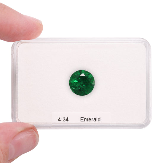4,34 Karat grüner runder Smaragd