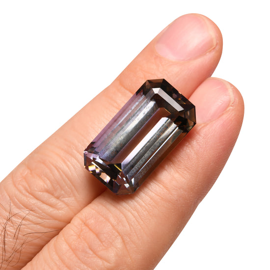 37.80 Carat Green TANZANIAN Emerald Tanzanite GWLAB