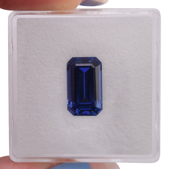 4.51 Carat Blue SRI LANKAN Emerald Sapphire AGL