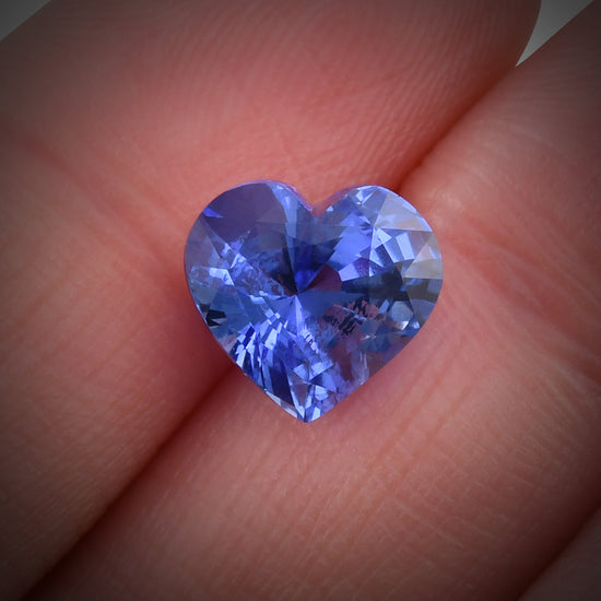 4.04 Carat Blue SRI LANKAN Heart Sapphire CD