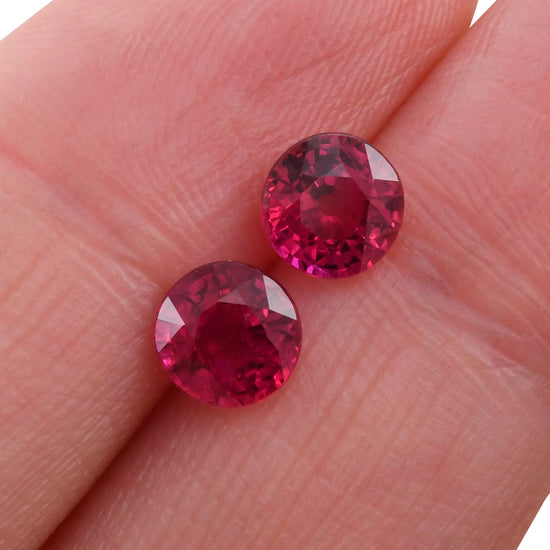 Rubino tondo MOZAMBICANO rosso da 2,25 carati