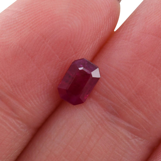 0.93 Carat Red MOZAMBIQUE Emerald Ruby