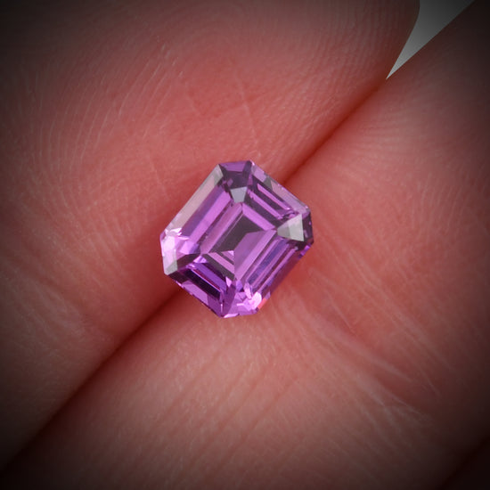 1.29 Carat Pink MADAGASCAR Emerald Sapphire