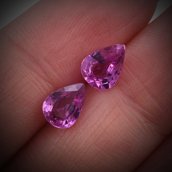 Zaffiro rosa del MADAGASCAR a goccia da 2,28 carati
