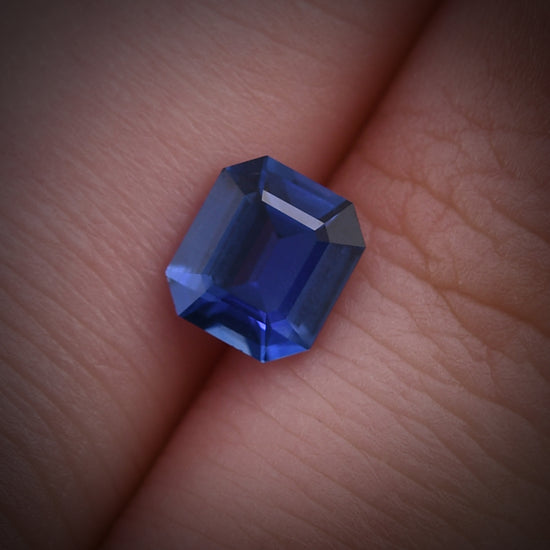 1.08 Carat Blue SRI LANKAN Emerald Sapphire