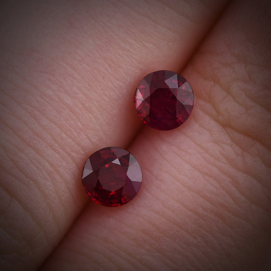 1,22 Karat Roter, runder Mosambik-Rubin