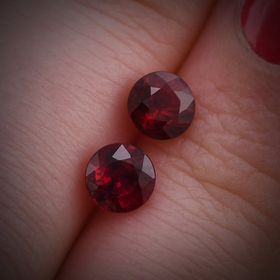 2,04 Karat Roter MOZAMBIKANISCHER runder Rubin