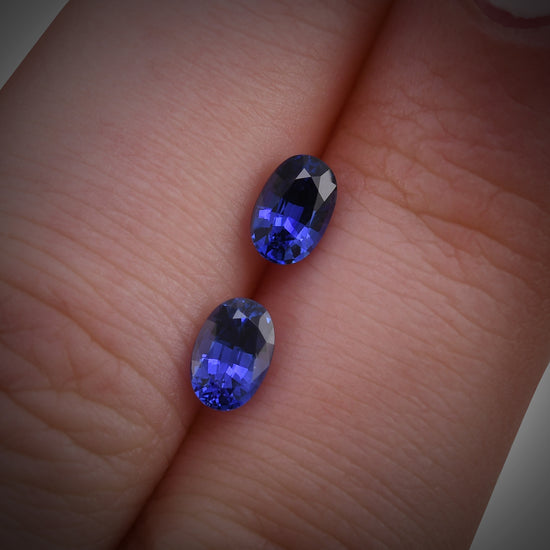 1,23 Karat Blauer SRI LANKAN Oval-Saphir