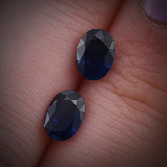 2,07 Karat Blauer THAI Oval Saphir