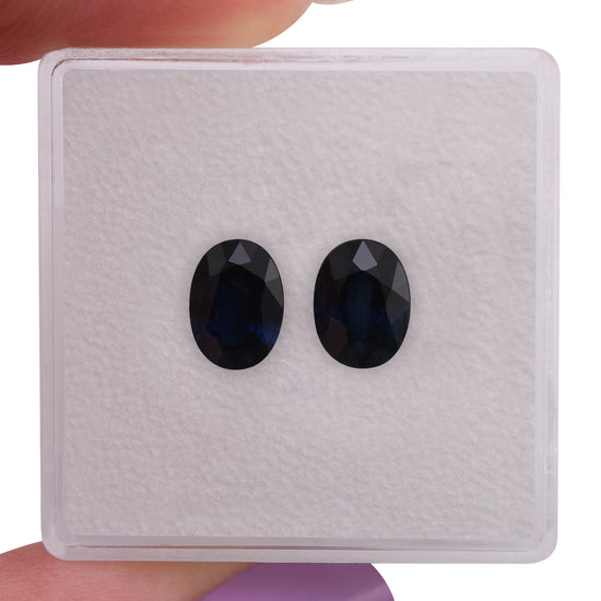 2.31 Karat Blauer THAI Oval Saphir