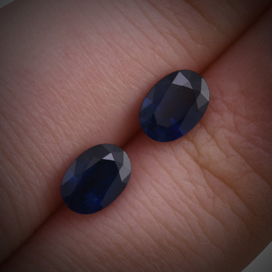 2,04 Karat Blauer THAI Oval Saphir