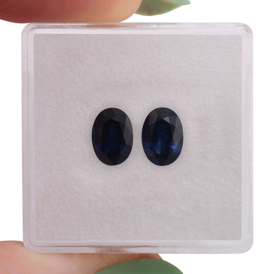 2,09 Karat blauer THAI Oval-Saphir