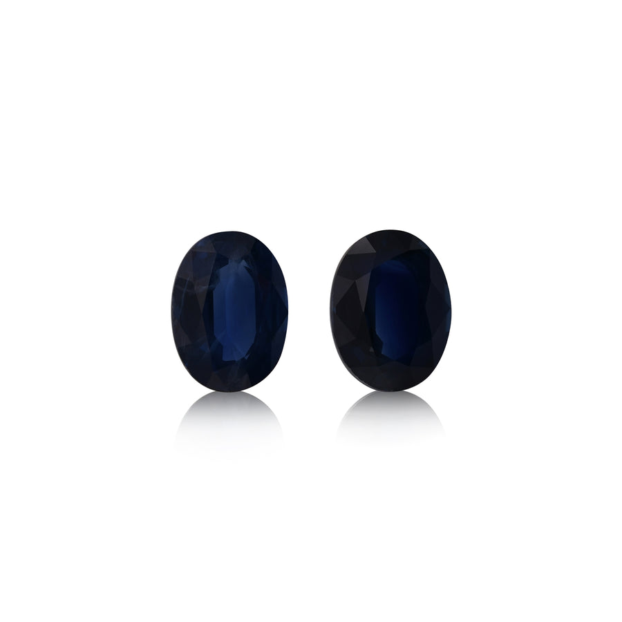 3,06 Karat blauer THAI Oval-Saphir