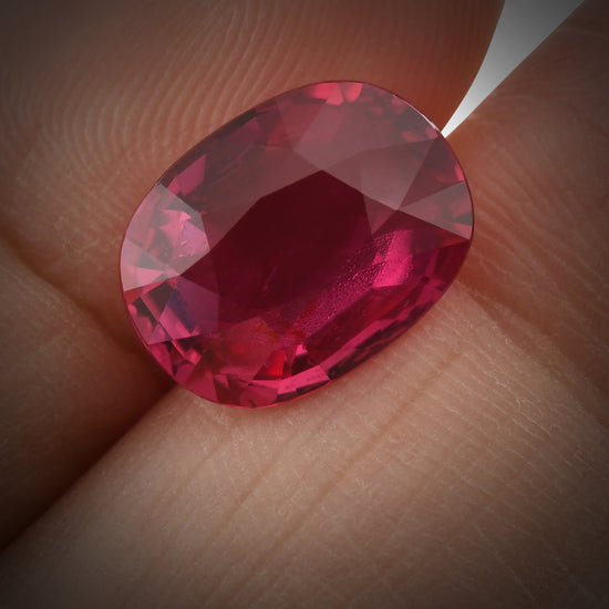 5.05 Carat Red MOZAMBIQUE Oval Ruby GUBELIN