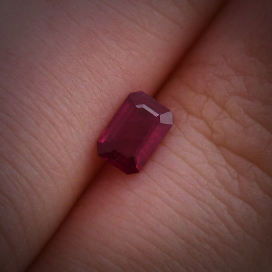 0.48 Carat Red BURMESE Emerald Ruby