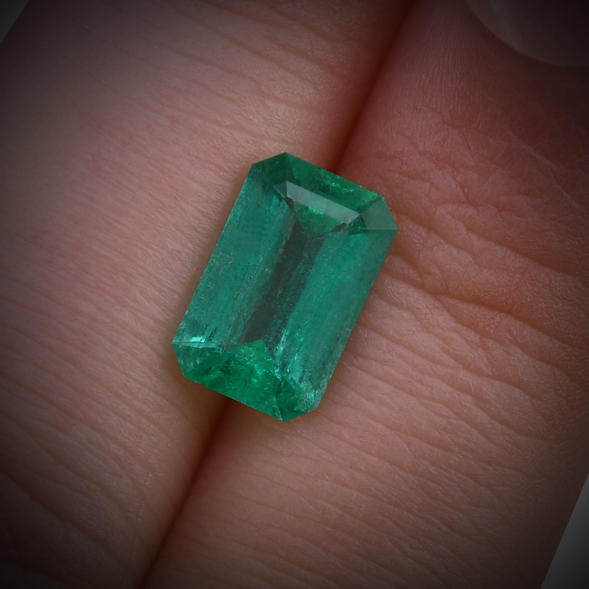 2.03 Carat Green COLOMBIAN Emerald Emerald CD and Muzo | LEIBISH