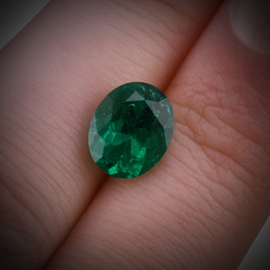 2.18 Carat Green COLOMBIAN Oval Emerald CD