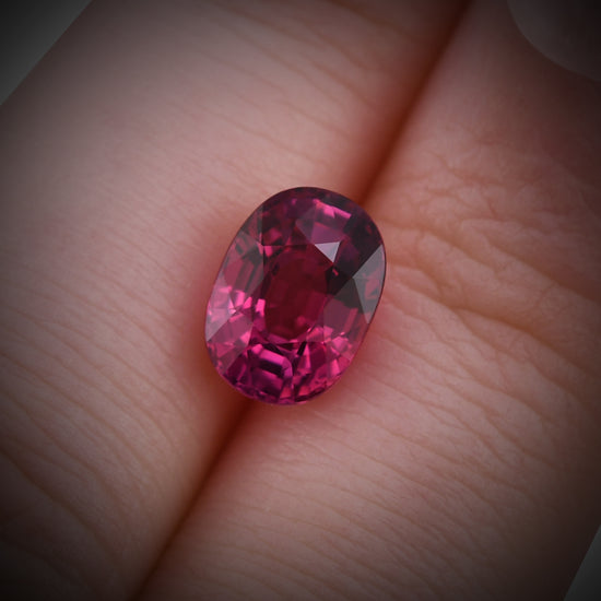 3.10 Carat Red MOZAMBIQUE Oval Ruby CD