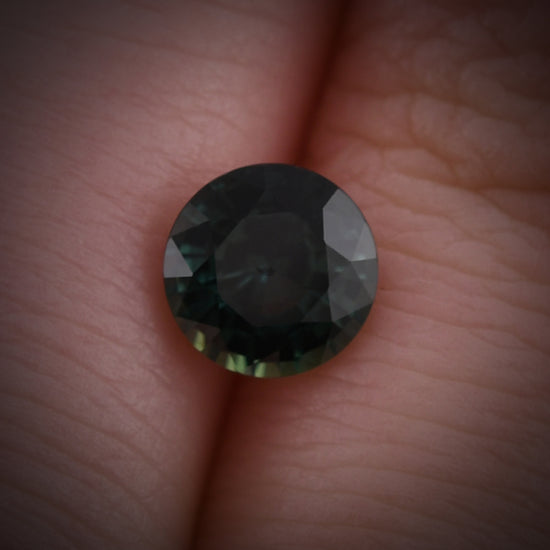 1.29 Carat Green MADAGASCAR Round Sapphire