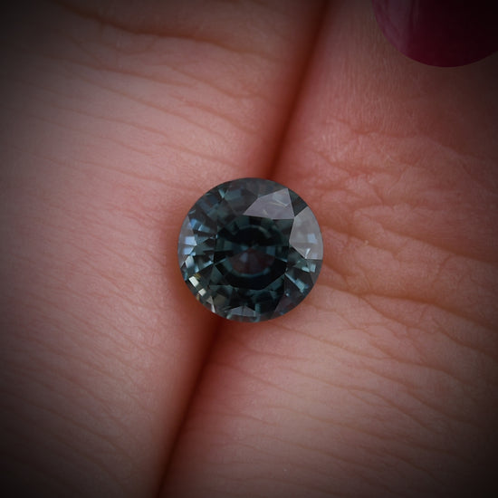 1.33 Carat Green MADAGASCAR Round Sapphire