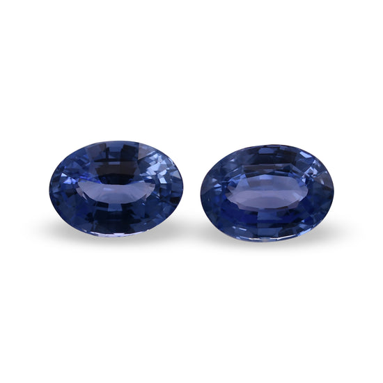 4.88 Carat Blue SRI LANKAN Oval Sapphire