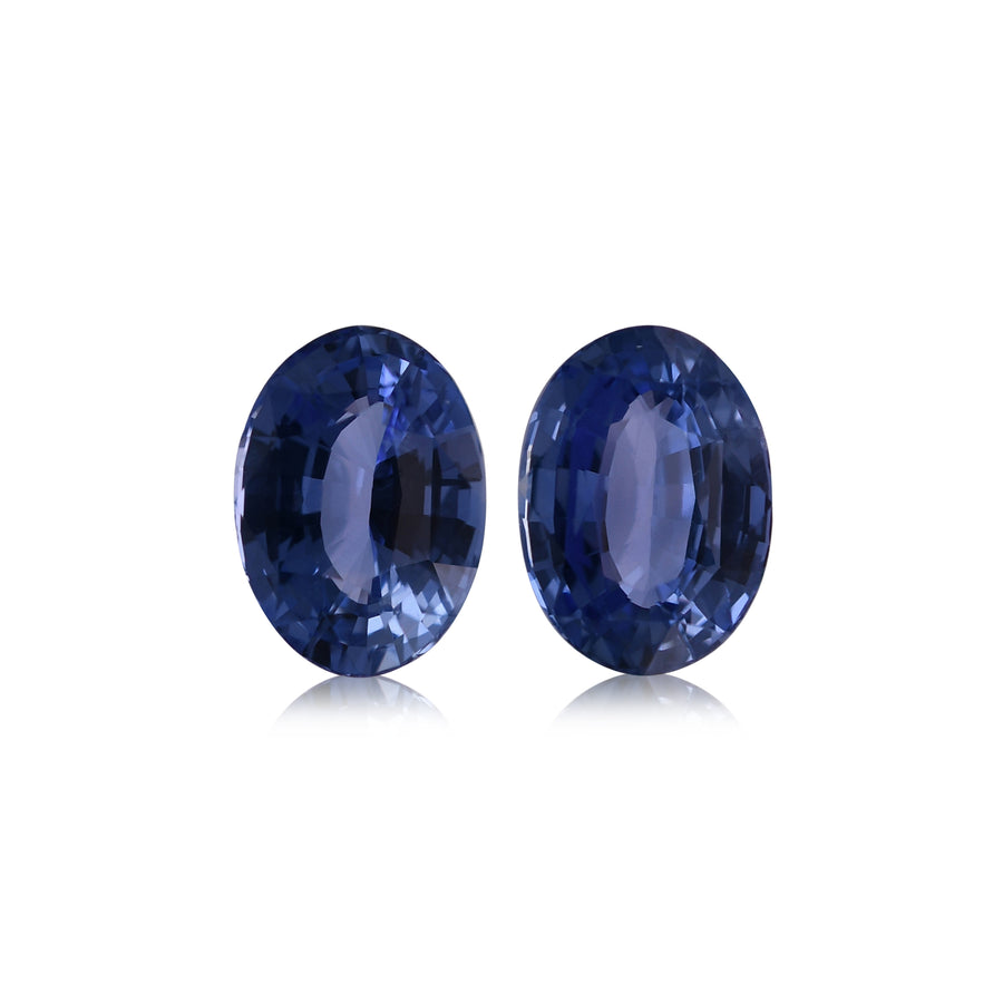 4.88 Carat Blue SRI LANKAN Oval Sapphire