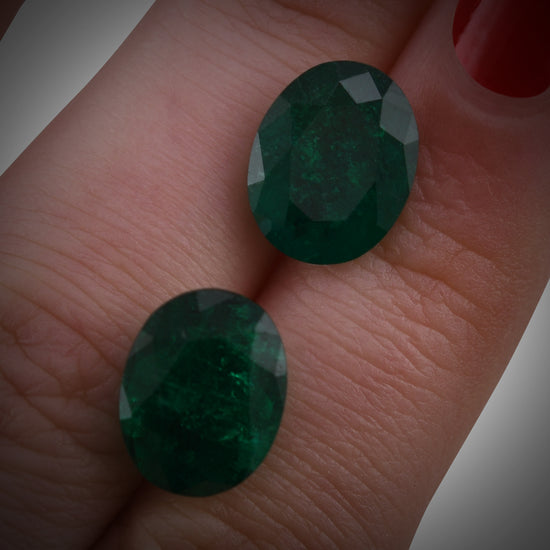 9.10 Carat Green COLOMBIAN Oval Emerald CD