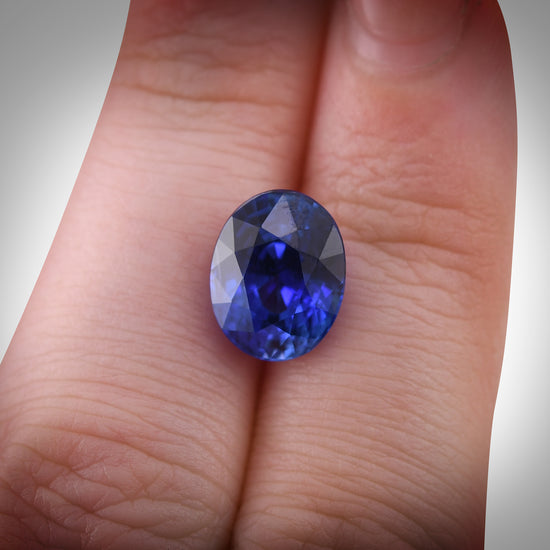 6.23 Carat Blue SRI LANKAN Oval Sapphire AGL