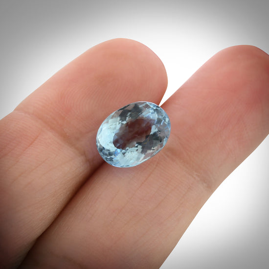 3.32 Carat Blue BRAZILLIAN Oval Aquamarine