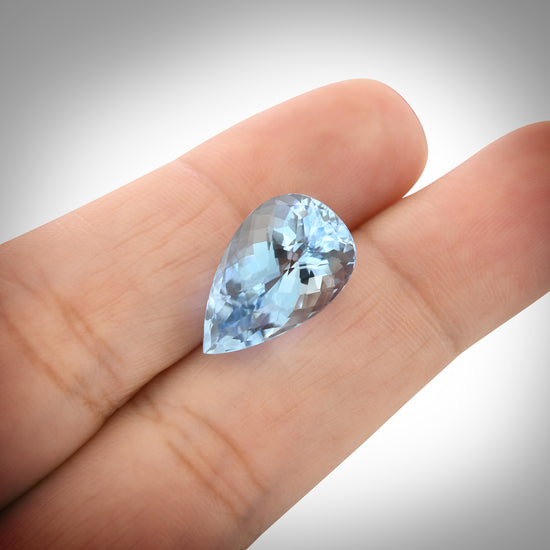 6.85 Carat Blue BRAZILLIAN Pear Aquamarine