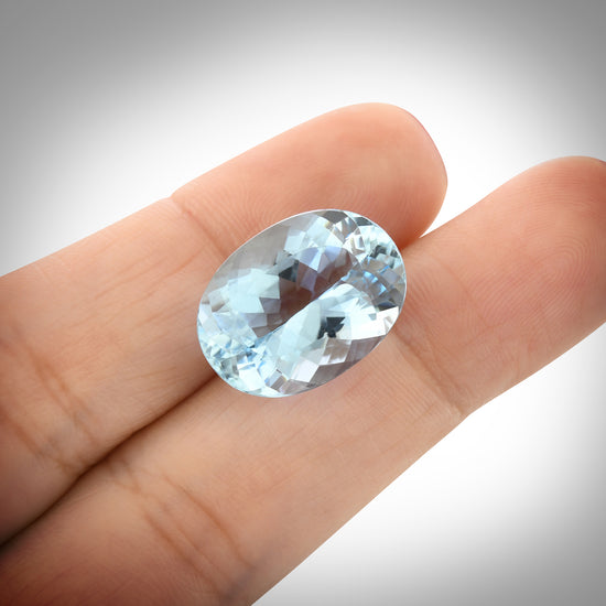 10.51 Carat Blue BRAZILLIAN Oval Aquamarine