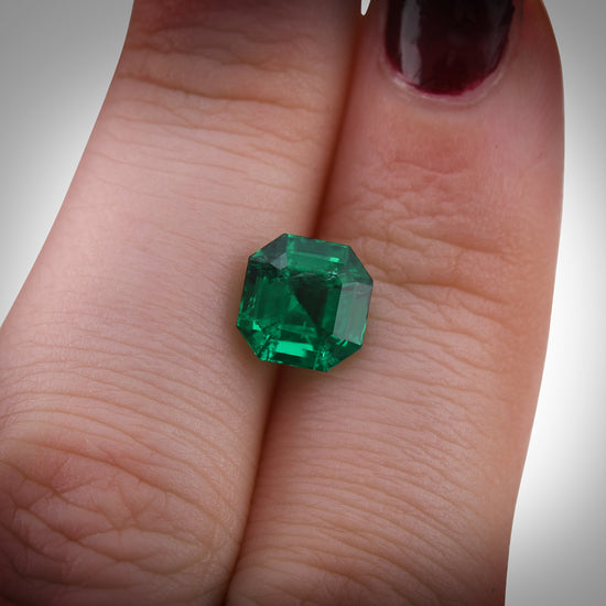 1.85 Carat Green COLOMBIAN Emerald Emerald CD